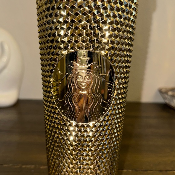 STARBUCKS Gold Studded Tumbler 2022 Fall Winter Holiday Bling 24 oz - Picture 4 of 7